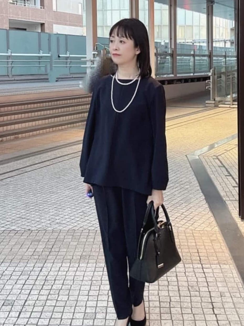 makiさんの「UNTITLED｜【セレモニー】パール調フリークリップネックレス」を使ったコーディネート