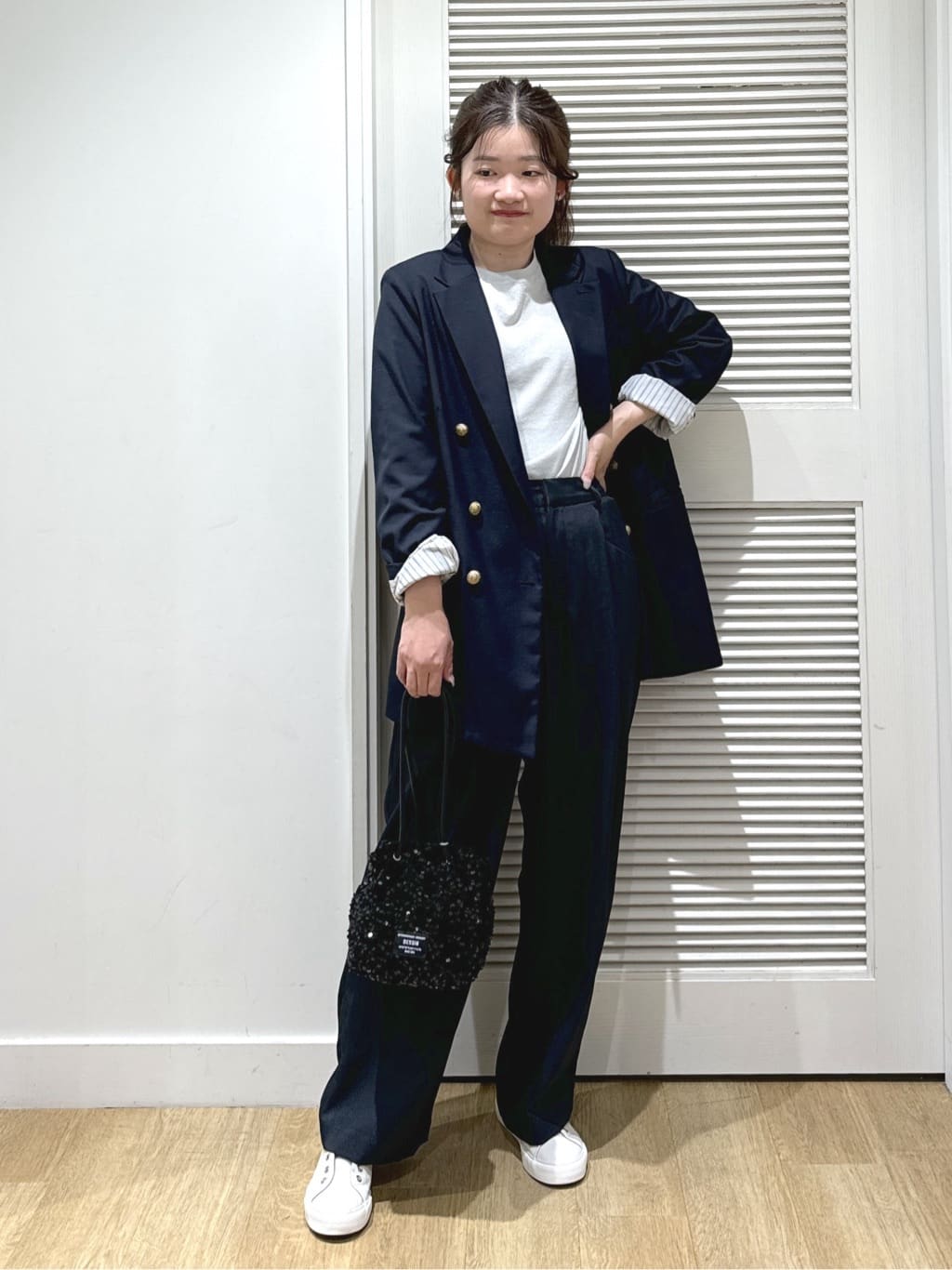 Harunaさんの「Dessin｜◆金ボタンダブルジャケット」を使ったコーディネート