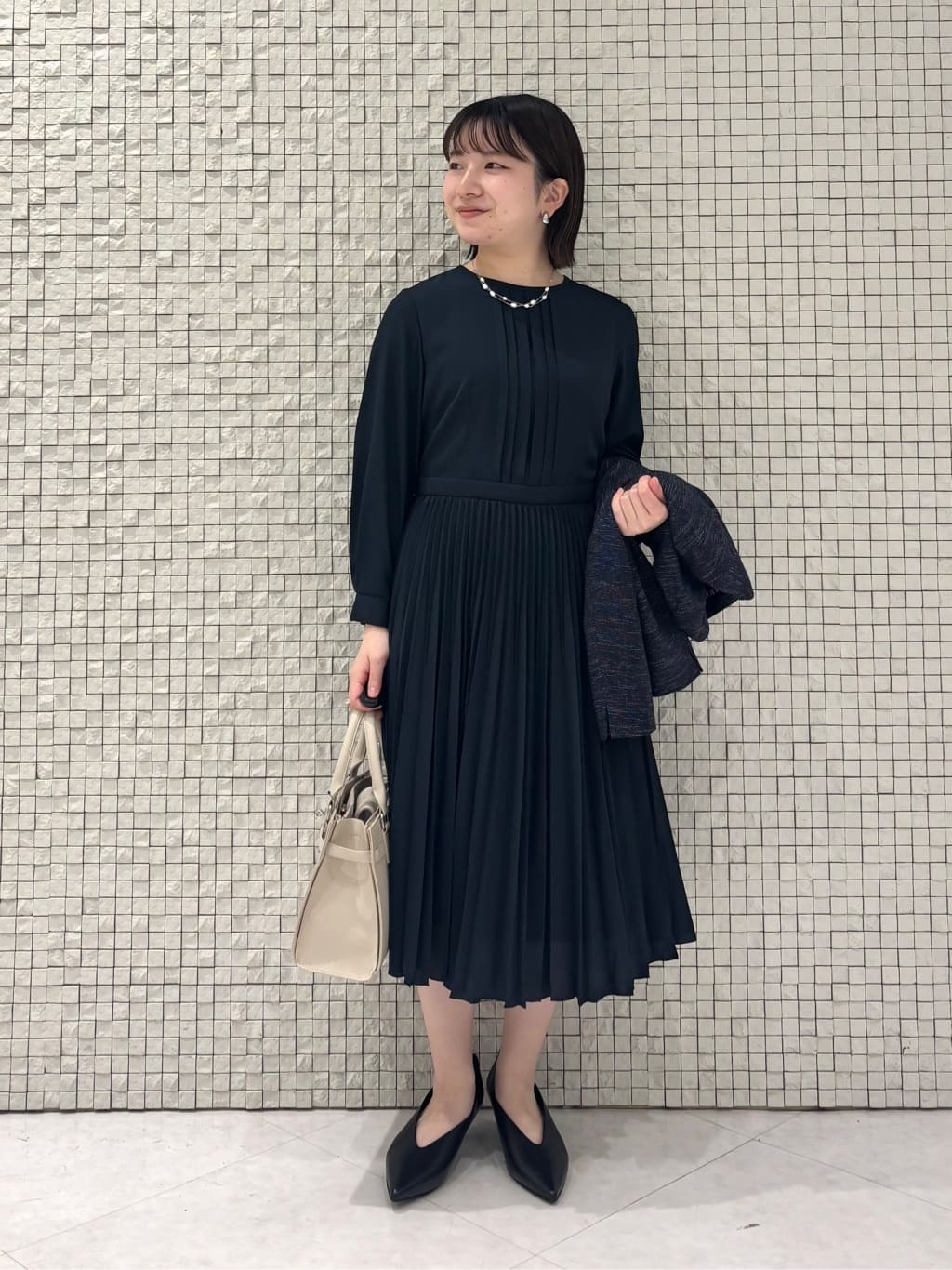 sakuさんの「INDIVI｜フラワーコサージュ」を使ったコーディネート