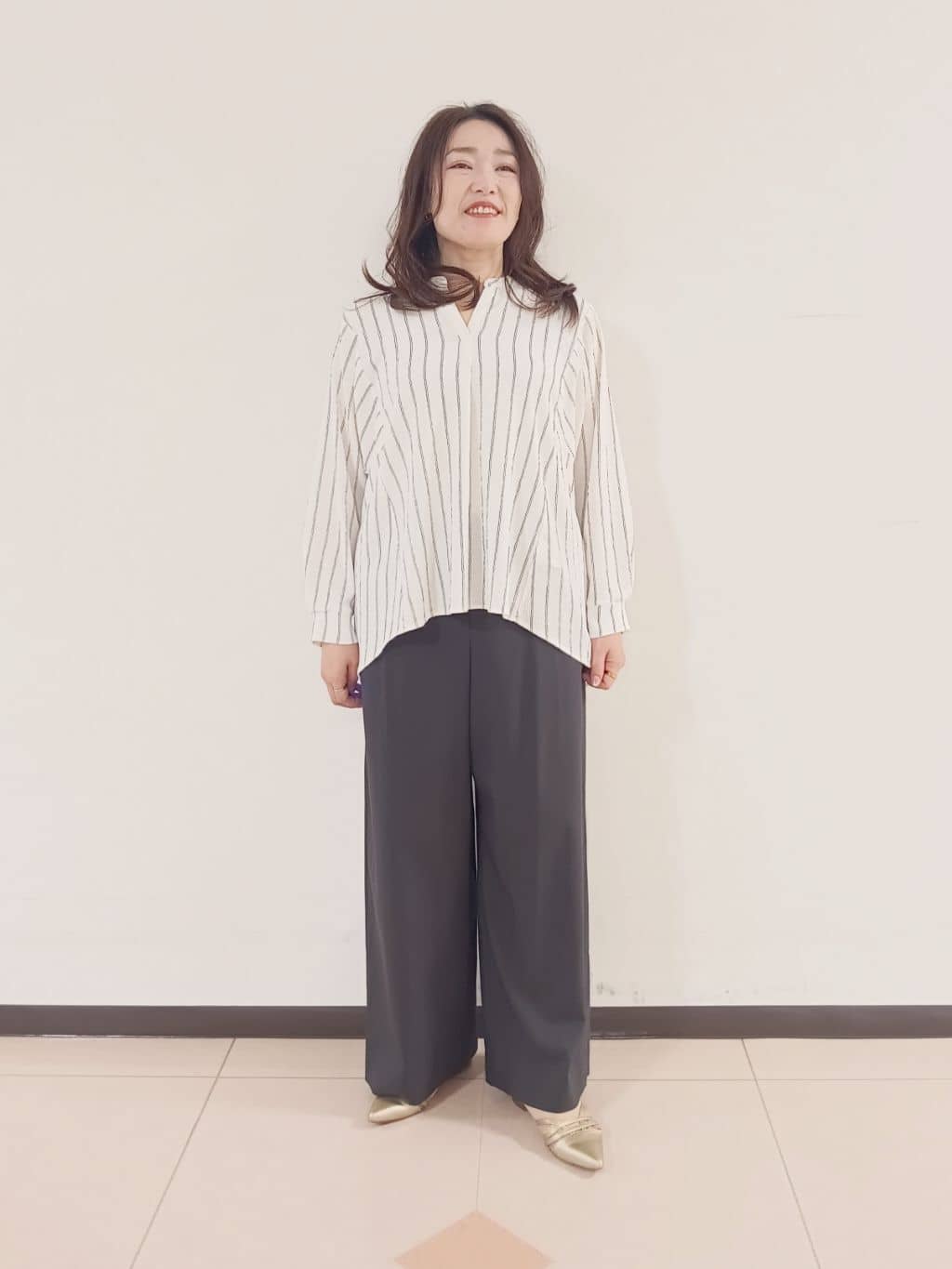 kaoさんの「INDIVI｜◆【洗える／凹凸素材】ブラウスライク デザインジャージトップス」を使ったコーディネート