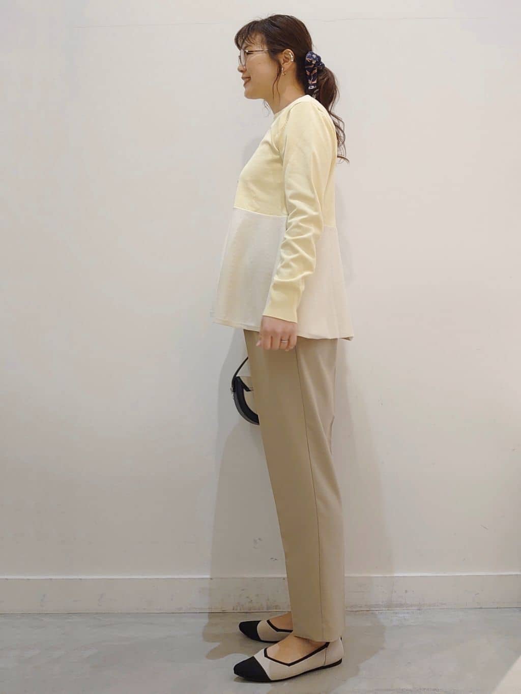 minamiさんの「OPAQUE.CLIP｜◆配色ペプラムニット【洗濯機洗い可／抗ピル】」を使ったコーディネート