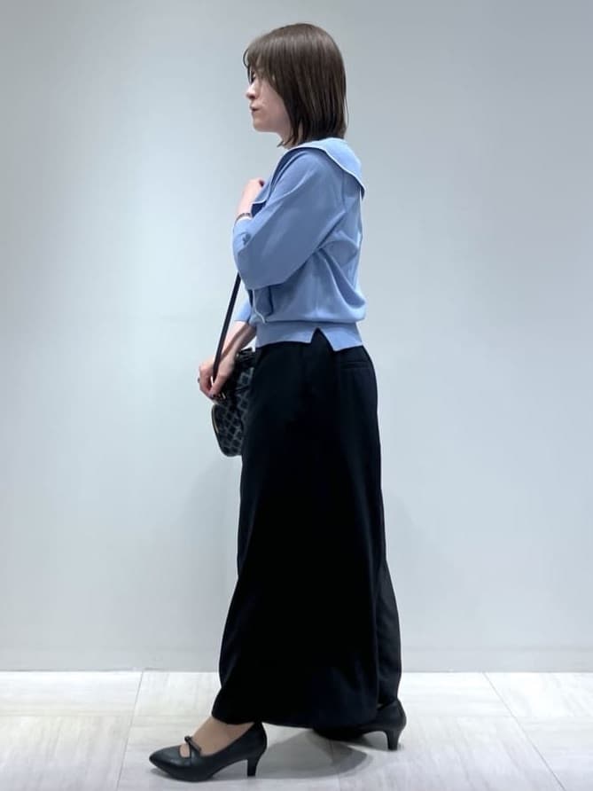 関根さんの「Reflect｜◆ラッフルフリルプルオーバーニット」を使ったコーディネート