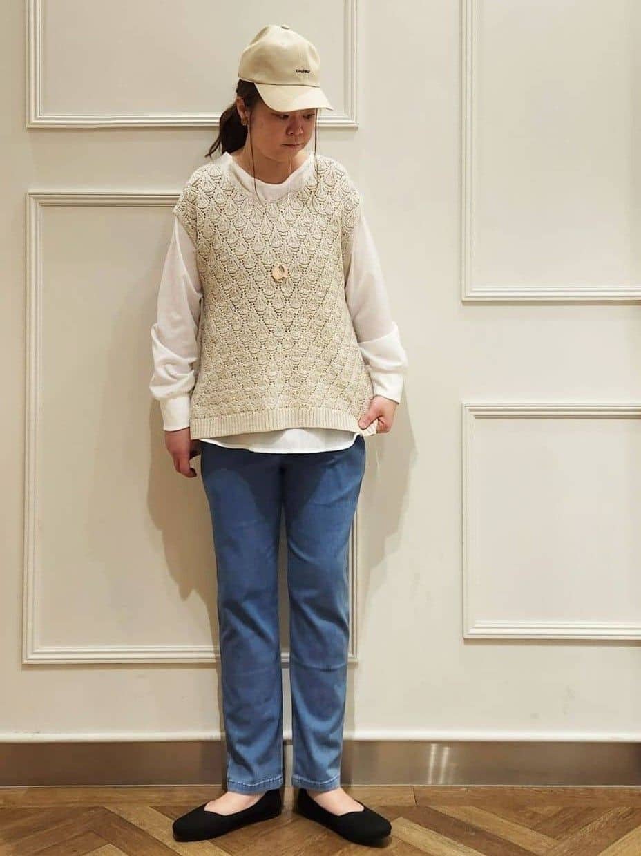 Pさんの「SHOO･LA･RUE｜◆【洗える/S-LL/2点セット】透かし柄ベスト+ブラウス」を使ったコーディネート
