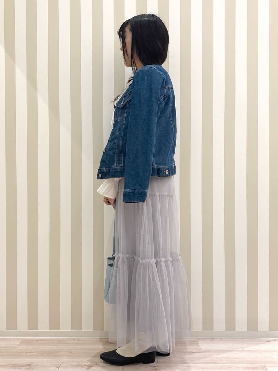 まろんさんの「SHOO･LA･RUE｜◆かかとやわらかローヒールパンプス」を使ったコーディネート