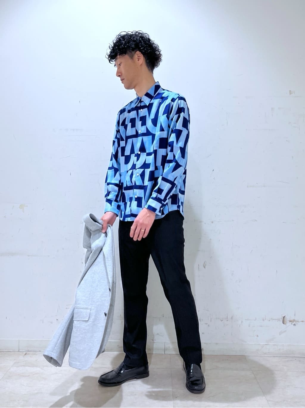 mutoさんの「TAKEO KIKUCHI｜【360&deg;ストレッチ／セットアップ対応】None Of Stress パンツ」を使ったコーディネート