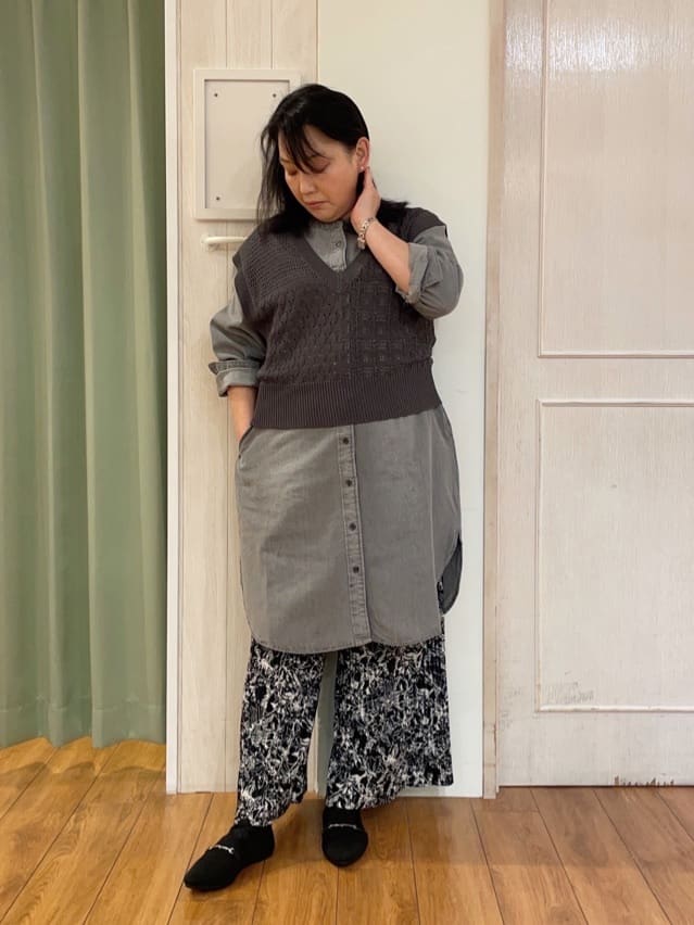 ke-yさんの「SHOO･LA･RUE｜◆【洗える/体型カバー】デニム シャツワンピース」を使ったコーディネート