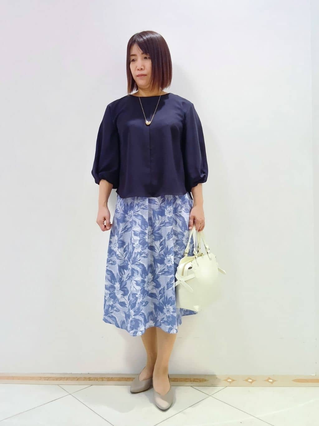 tomoさんの「Reflect｜◆【セットアップ可能】バックサテンブラウス」を使ったコーディネート