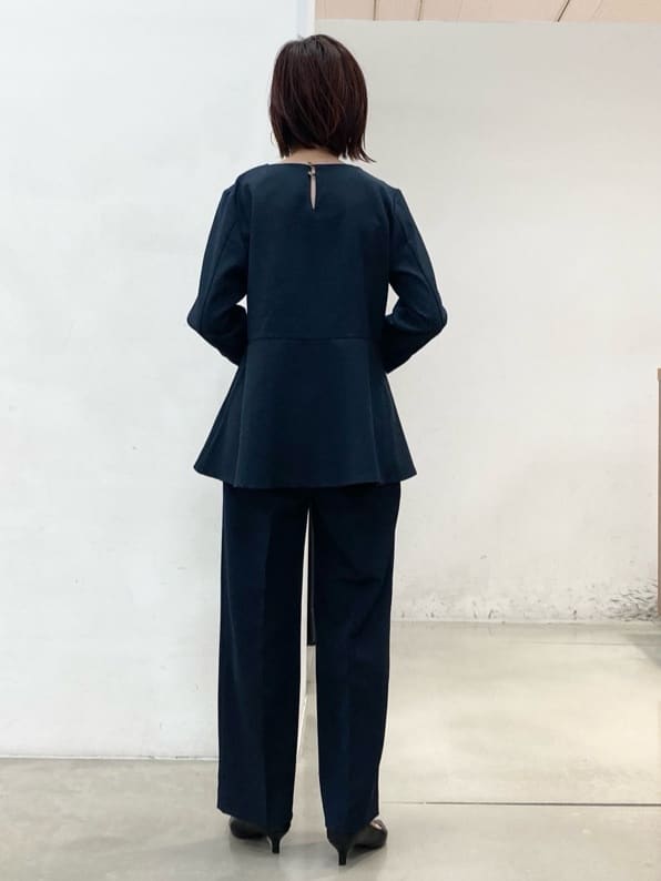 fujiさんの「THE SHOP TK｜◆【ONOFF活躍/セレモニー/通勤】杢調カルゼペプラムブラウス/洗える」を使ったコーディネート