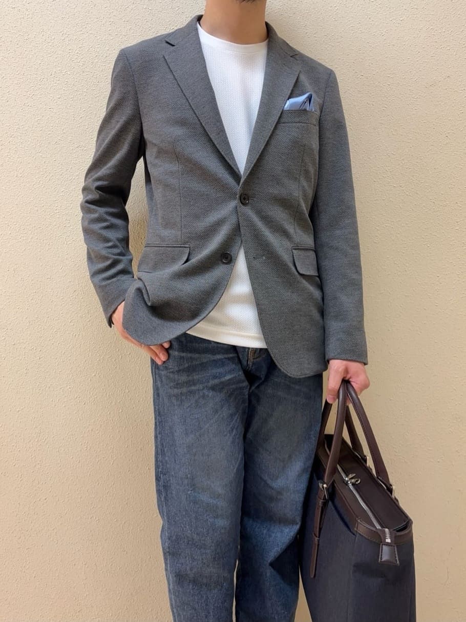 及川さんの「TAKEO KIKUCHI｜【モンスターストレッチ】日本製 ウォッシュド デニムパンツ」を使ったコーディネート