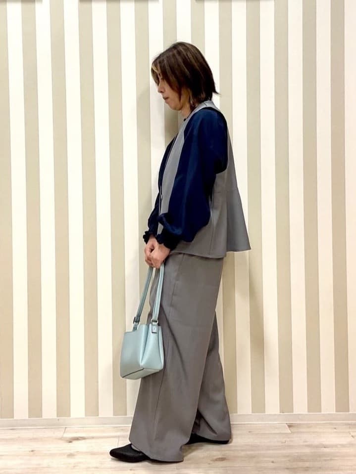 pieceさんの「SHOO･LA･RUE｜◆ストレッチアーモンドトゥパンプス」を使ったコーディネート