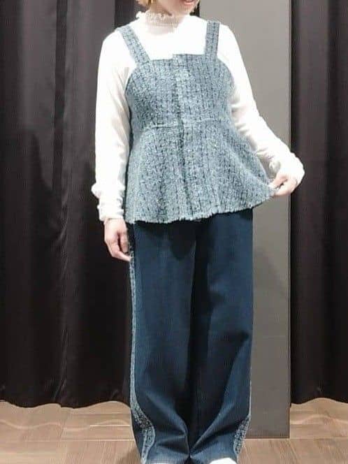 naoさんの「THE SHOP TK｜◆ジャカードデニムビスチェ【洗濯機OK】」を使ったコーディネート