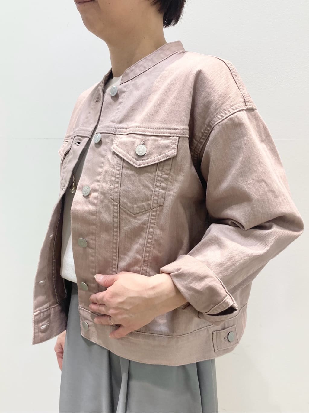 koyaさんの「Reflect｜◆【手洗い可】カラーデニムジャケット」を使ったコーディネート