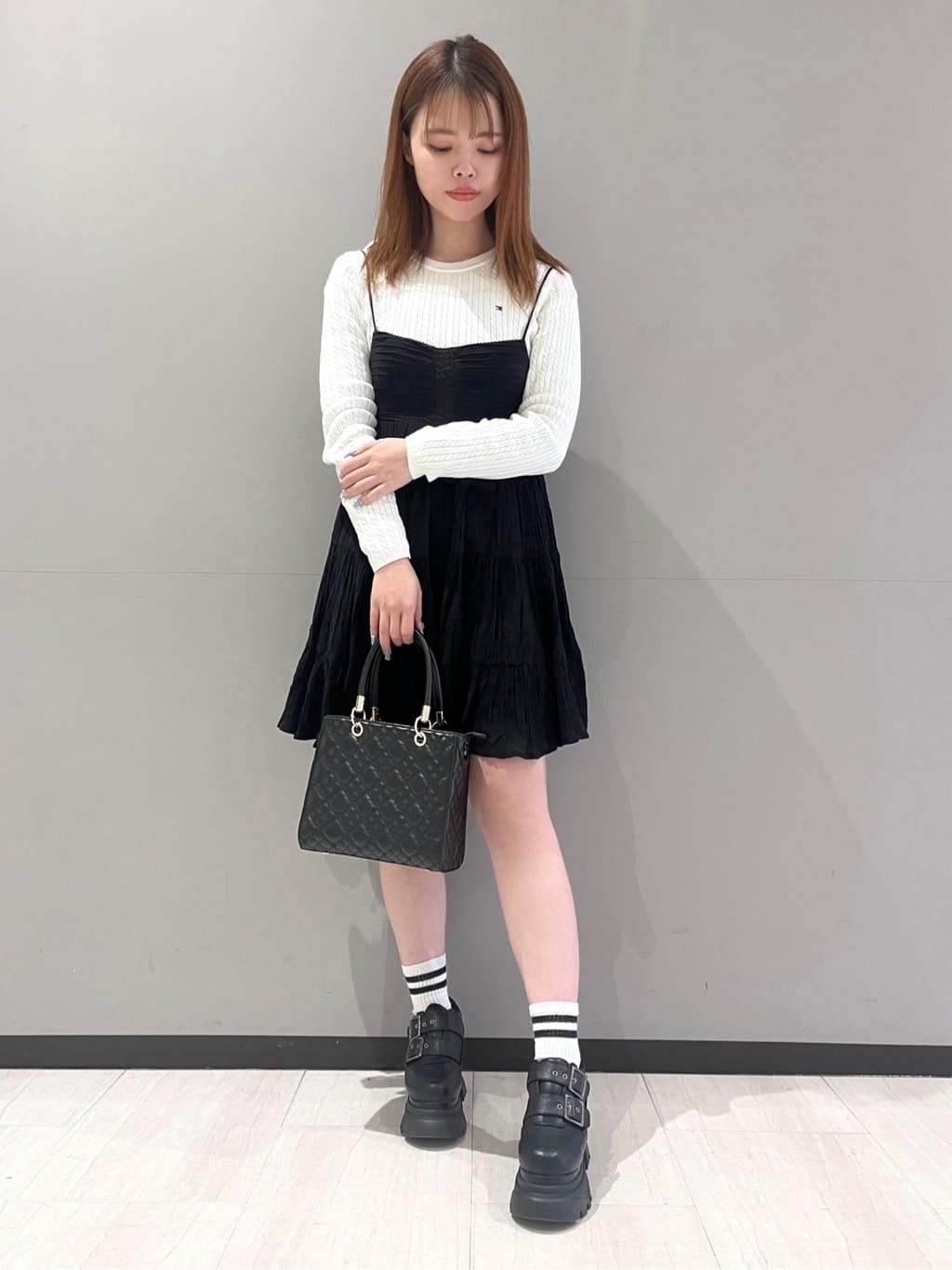 RISAさんの「ESPERANZA｜ダブルストラップ厚底スニーカー」を使ったコーディネート