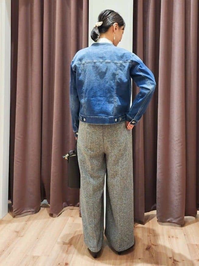 さくさんの「grove｜◆刺繍シャツブラウス」を使ったコーディネート