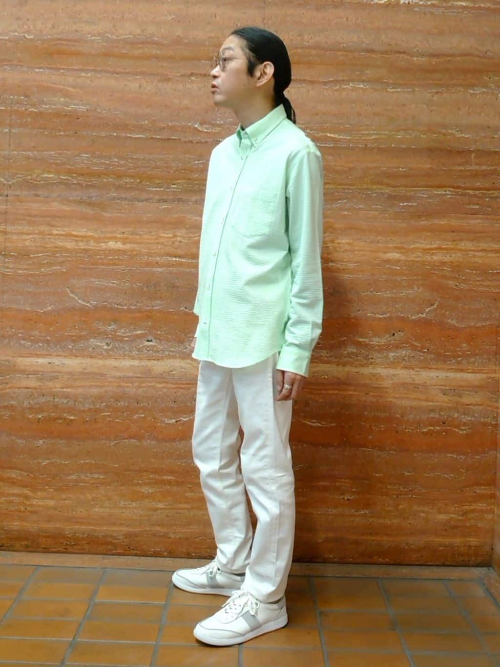 かしげるさんの「TAKEO KIKUCHI｜【抗菌防臭/シーズンレス】シアサッカー ジャージシャツ」を使ったコーディネート