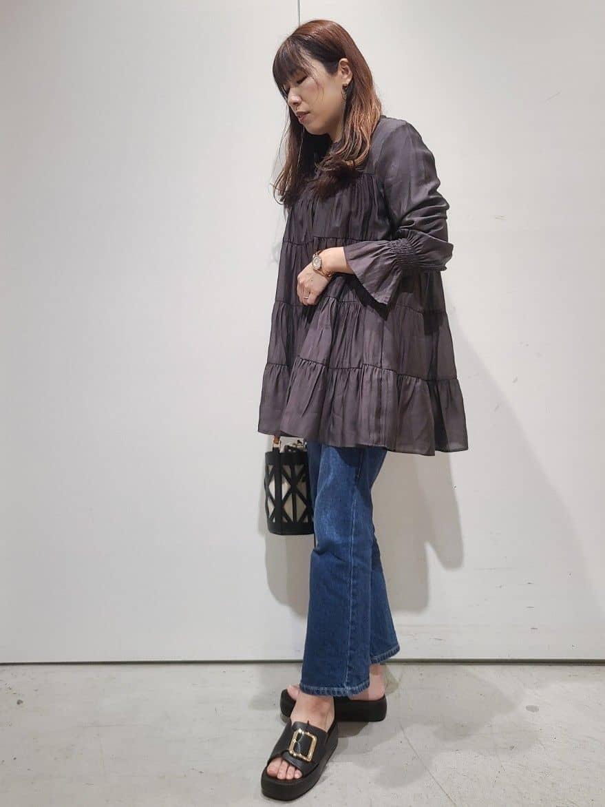 hmさんの「OPAQUE.CLIP｜◆ティアードチュニックブラウス【洗濯機洗い可】」を使ったコーディネート