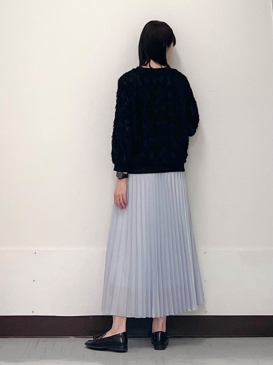 ikueさんの「INDIVI｜◆【トレンド／華やか】フリンジカットジャカードトップス」を使ったコーディネート