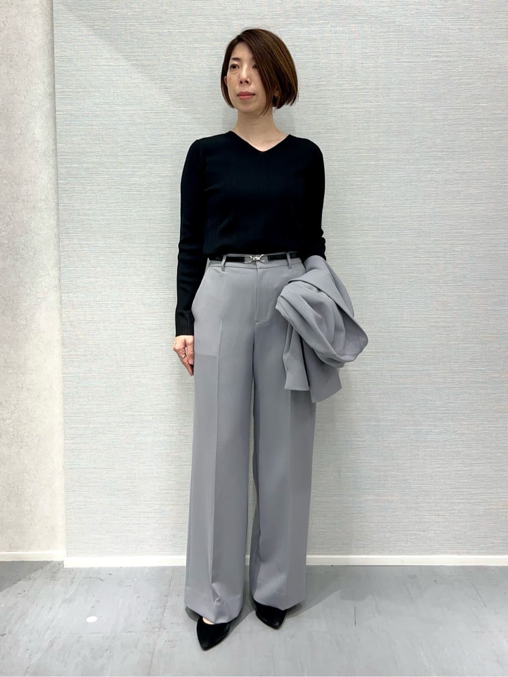 Shinakoさんの「UNTITLED｜【定番スーツ／UVケア／洗える】ウール調ノーカラージャケット」を使ったコーディネート