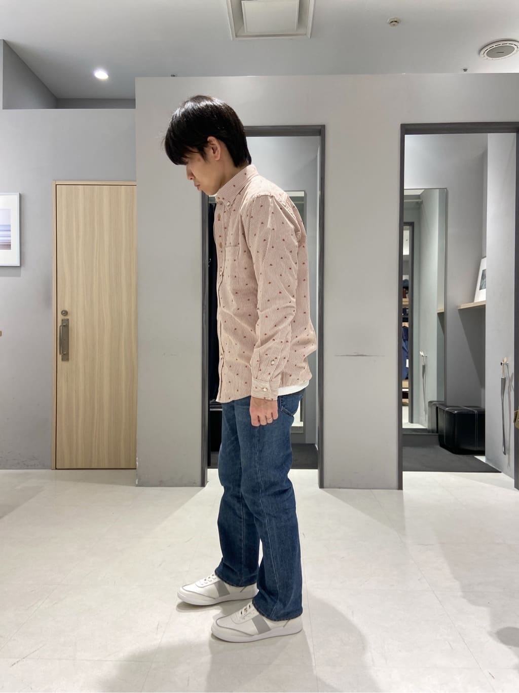 わいずみさんの「TAKEO KIKUCHI｜ハットモチーフ ジャカード ストライプ シャツ」を使ったコーディネート