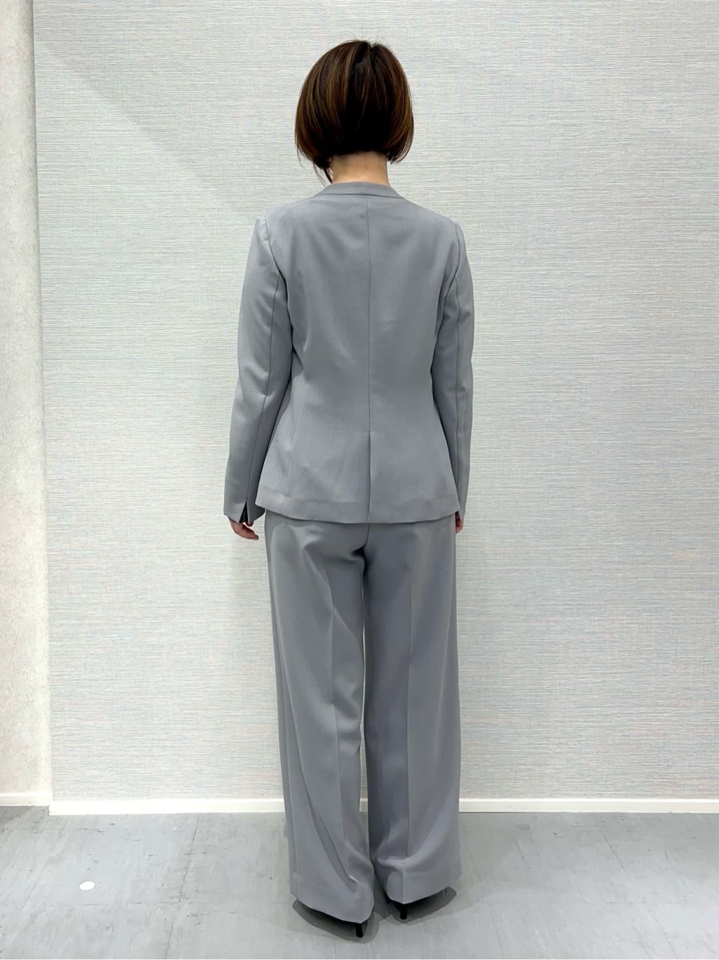 Shinakoさんの「UNTITLED｜【定番スーツ／UVケア／洗える】ウール調ノーカラージャケット」を使ったコーディネート