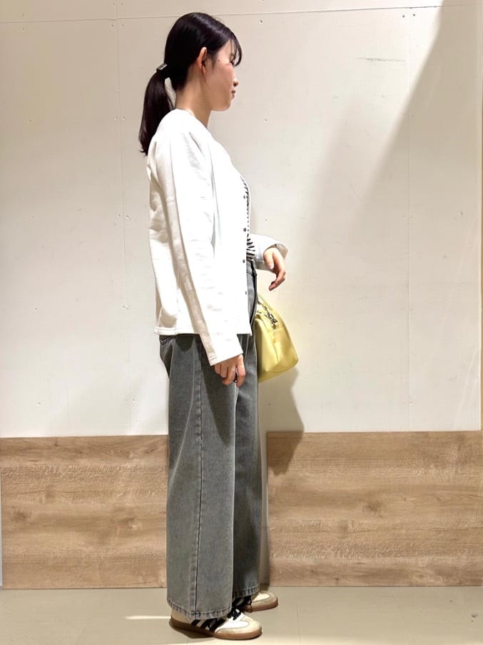 花さんの「SHOO･LA･RUE｜◆【洗える/S-LL】大人カジュアルコーデに ミニ裏毛スナップカーディガン」を使ったコーディネート