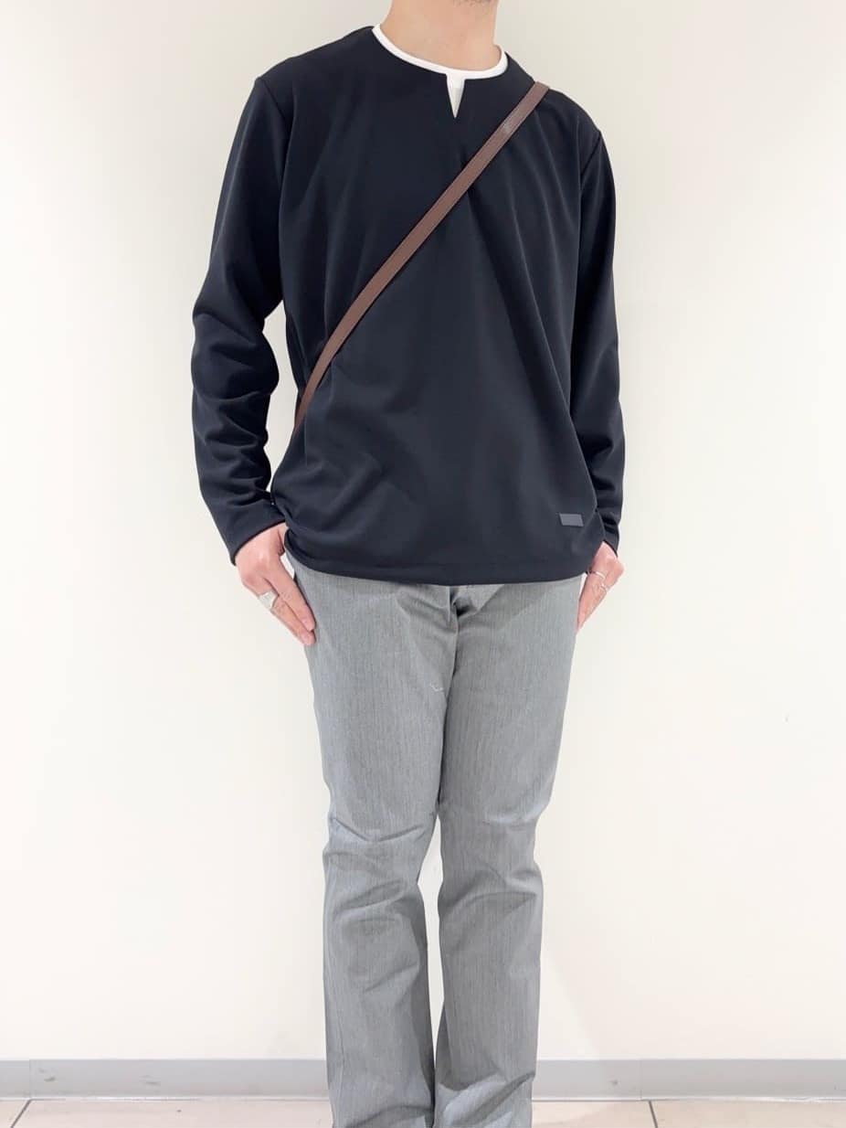 及川さんの「TAKEO KIKUCHI｜【全7サイズ&times;8色展開！】トップマルチヘリンボン パンツ」を使ったコーディネート