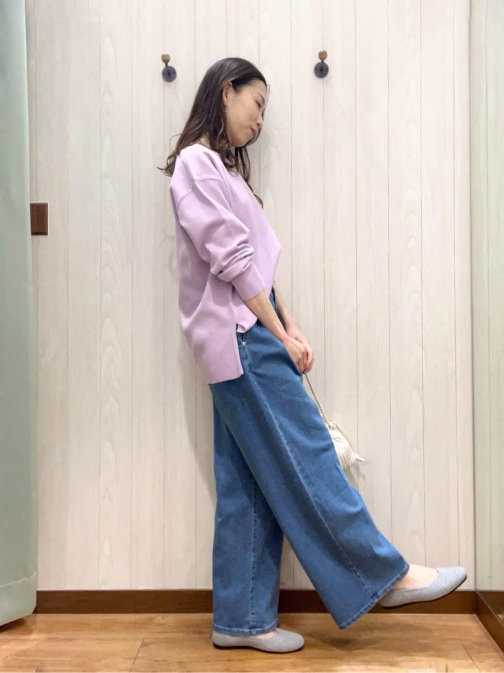 カンチャンさんの「SHOO･LA･RUE｜◆【高レビュー】洗えてサラサラ ニットパンプス」を使ったコーディネート