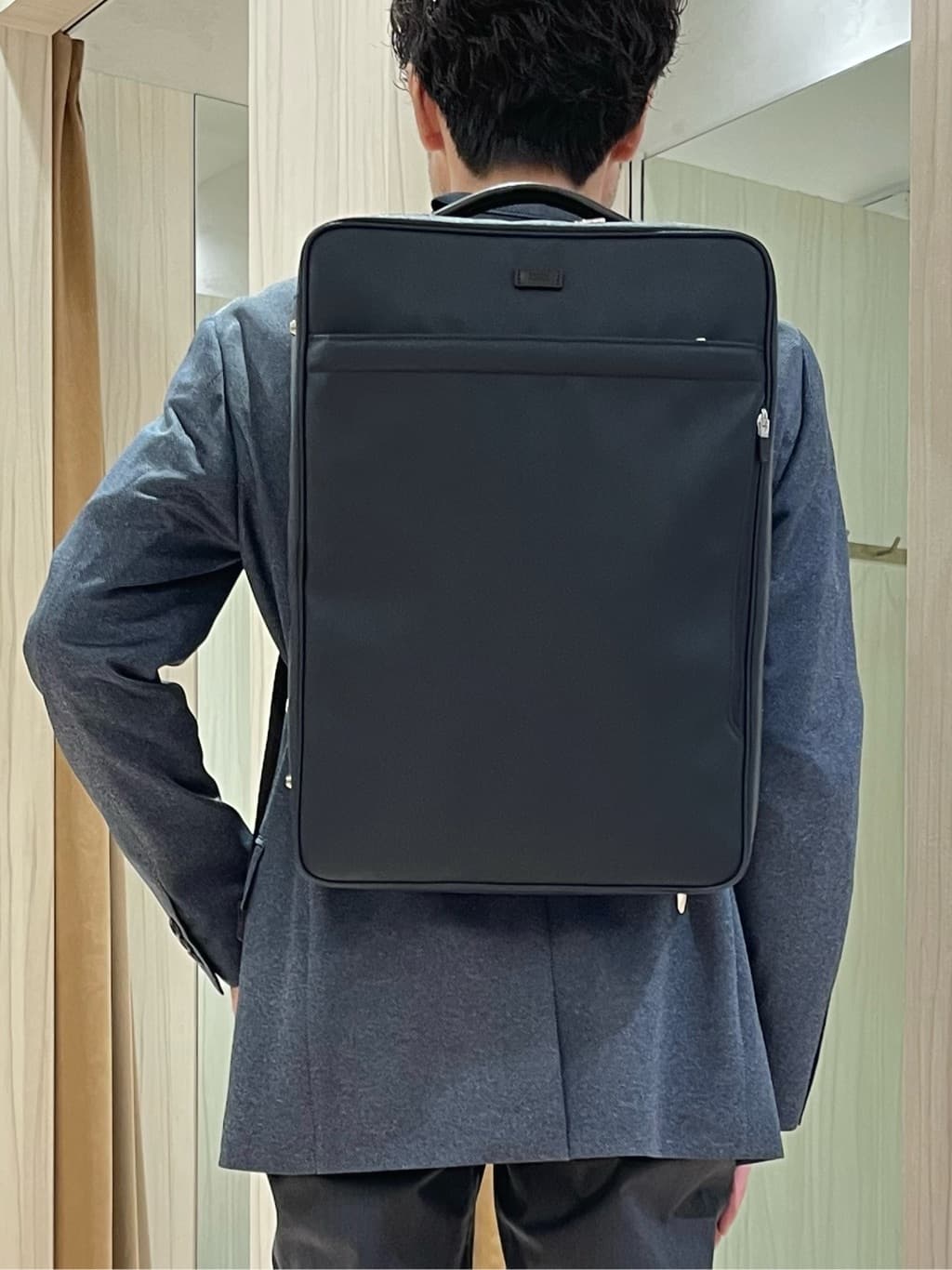 URAさんの「TAKEO KIKUCHI｜【全7サイズ&times;8色展開！】トップマルチヘリンボン パンツ」を使ったコーディネート