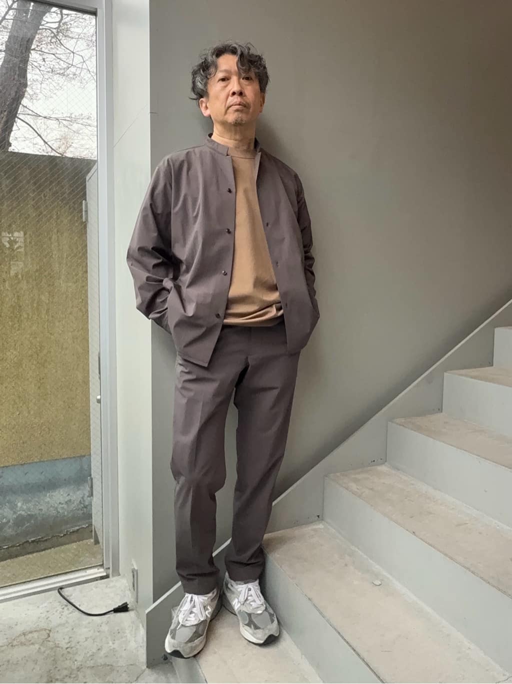 デザイナーTAKEman さんの「TAKEO KIKUCHI｜【抗菌防臭／5サイズ展開】ハイゲージポンチ Tシャツ」を使ったコーディネート