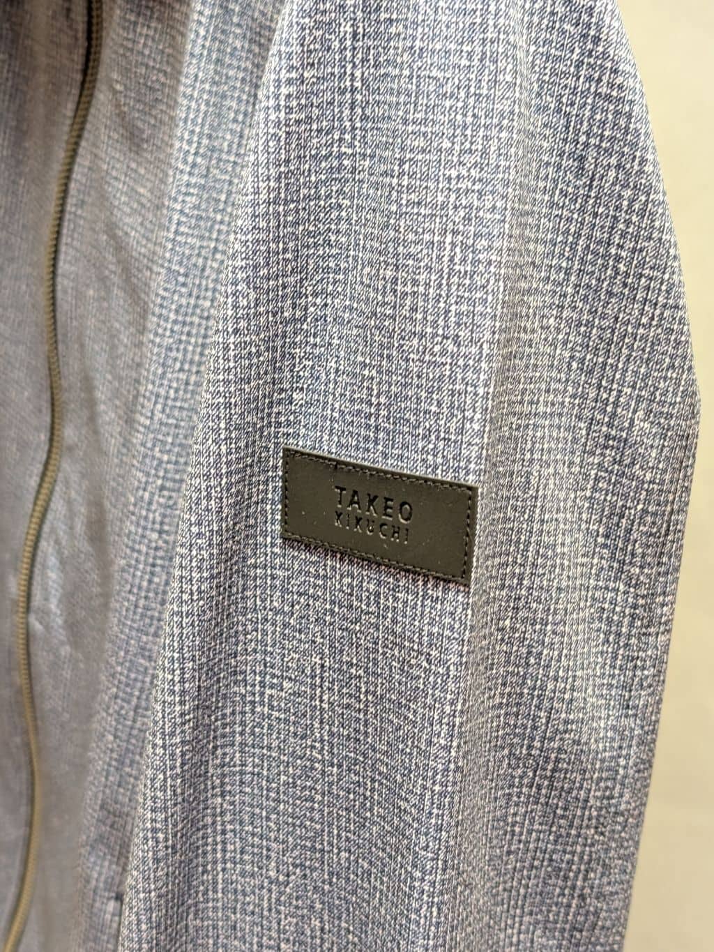 yasuさんの「TAKEO KIKUCHI｜【抗菌防臭／5サイズ展開】ハイゲージポンチ Tシャツ」を使ったコーディネート