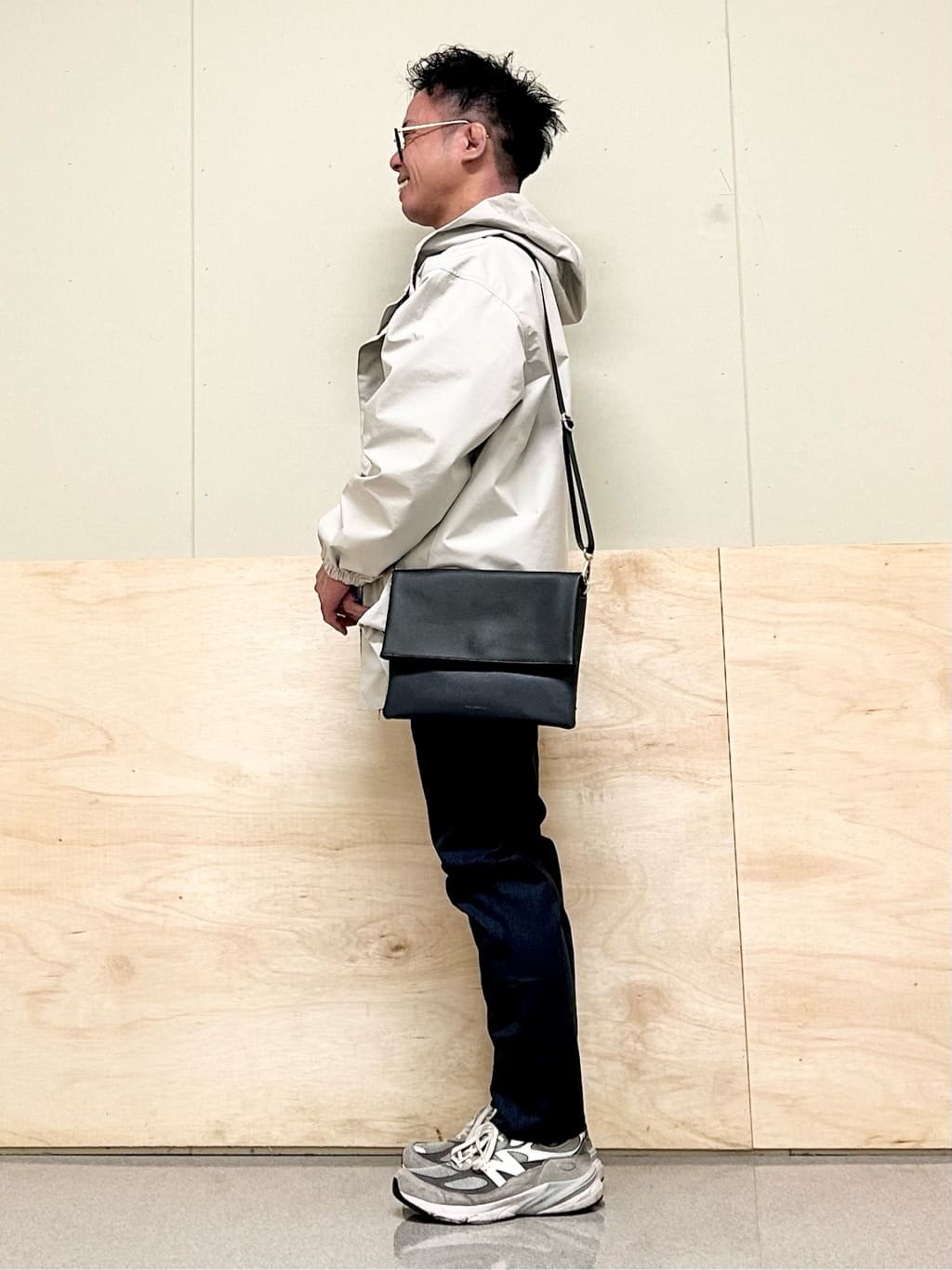 KENJI Iさんの「THE SHOP TK｜【オールシーズン穿ける！】7DAYSストレッチへリンボンパンツ　ON&hArr;OFF兼用」を使ったコーディネート