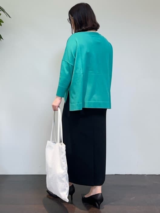 Asamiさんの「UNTITLED｜トリプルワントップペンダント」を使ったコーディネート