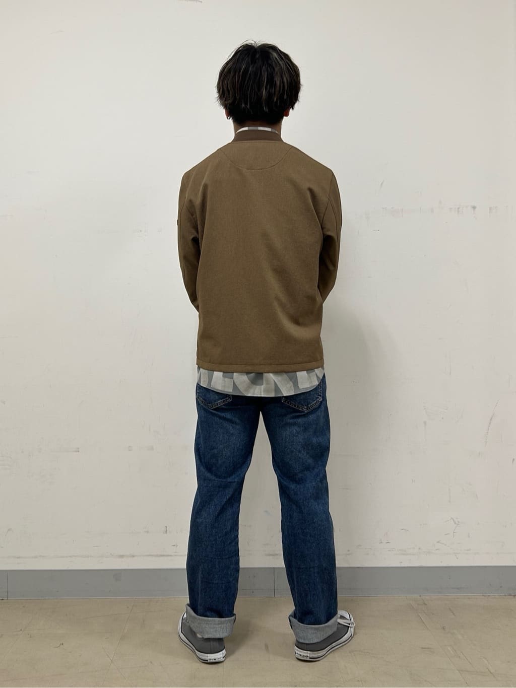 Hiroさんの「TAKEO KIKUCHI｜【モンスターストレッチ】日本製 ウォッシュド デニムパンツ」を使ったコーディネート