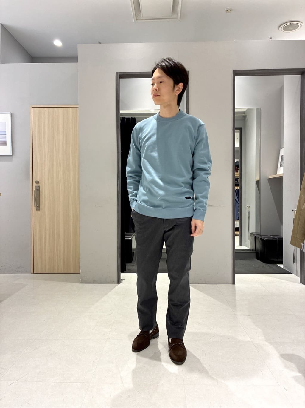 わいずみさんの「TAKEO KIKUCHI｜【全7サイズ&times;8色展開！】トップマルチヘリンボン パンツ」を使ったコーディネート
