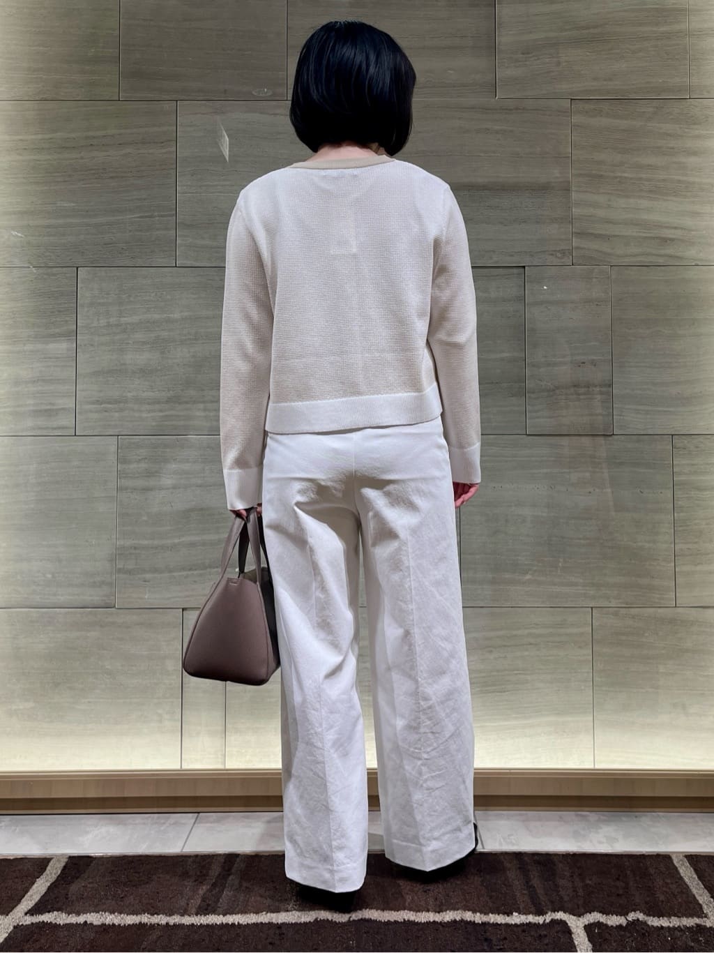 ちりんさんの「UNTITLED｜◆【配色カラー/アンサンブル可能】きれいめ七分袖ニット」を使ったコーディネート