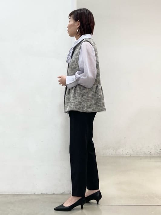 fujiさんの「THE SHOP TK｜◆【ONOFF活躍/セレモニー】ツイードペプラムジレ/洗える」を使ったコーディネート
