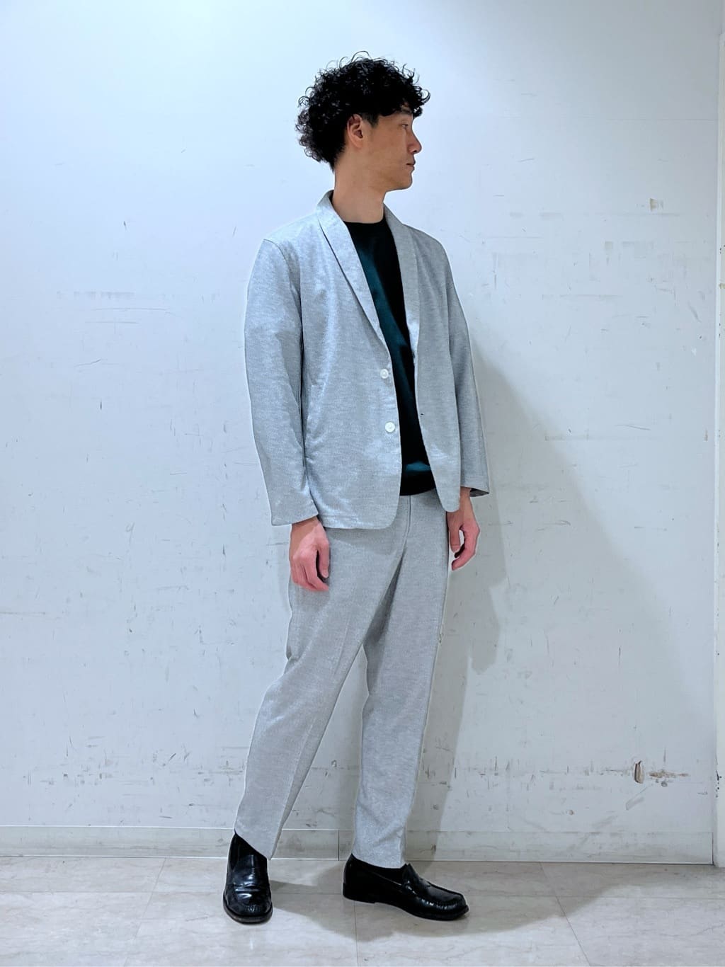 mutoさんの「TAKEO KIKUCHI｜【抗菌防臭／5サイズ展開】ハイゲージポンチ Tシャツ」を使ったコーディネート