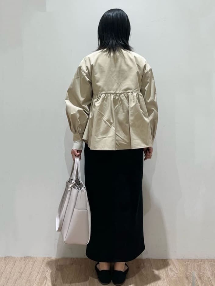 momokoさんの「OPAQUE.CLIP｜◆撥水ノーカラーペプラムブルゾン【洗濯機洗い可／花粉対応】」を使ったコーディネート