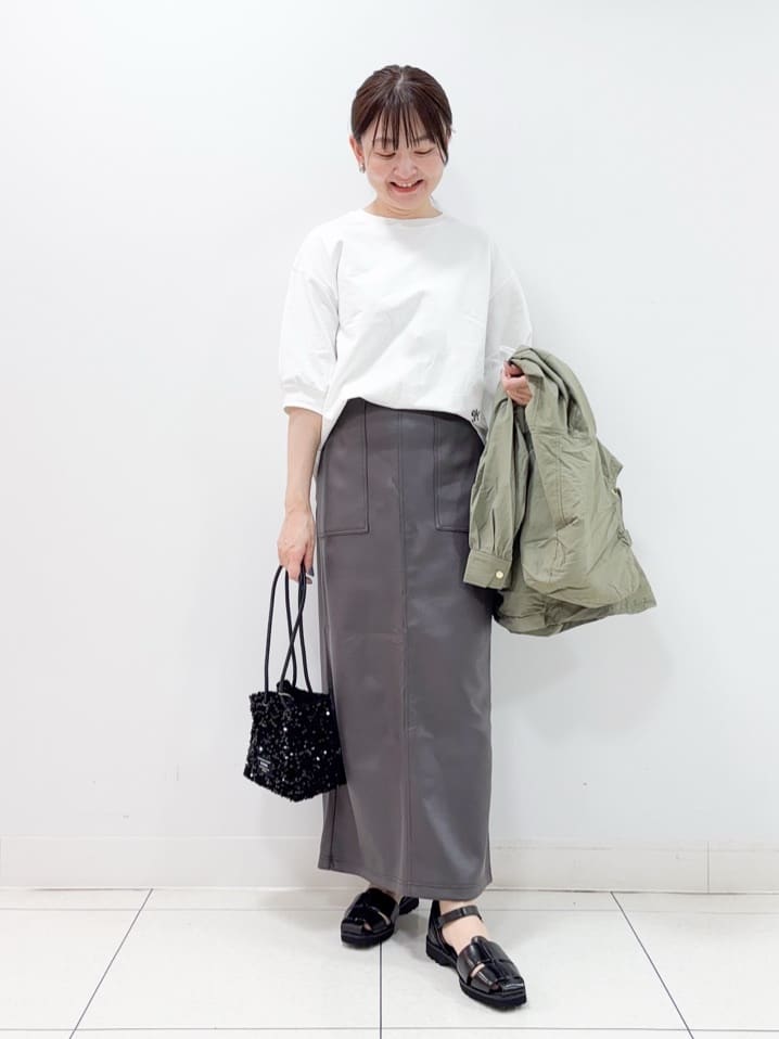 nakajoさんの「Dessin｜」を使ったコーディネート