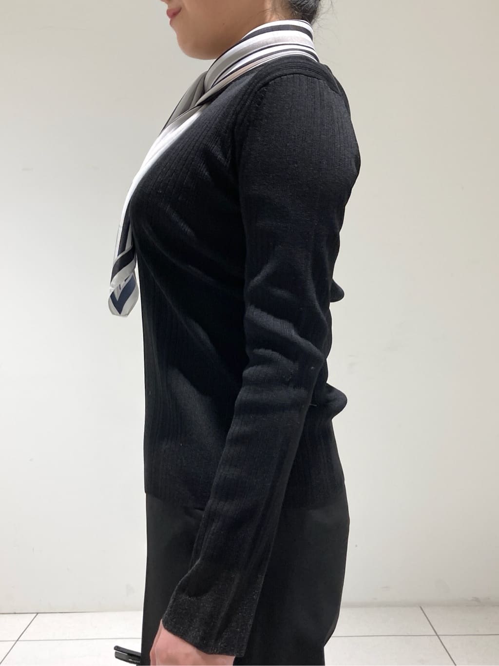momokoさんの「INDIVI｜【洗える／UVケア／スーツ】ストレッチワイドパンツ」を使ったコーディネート