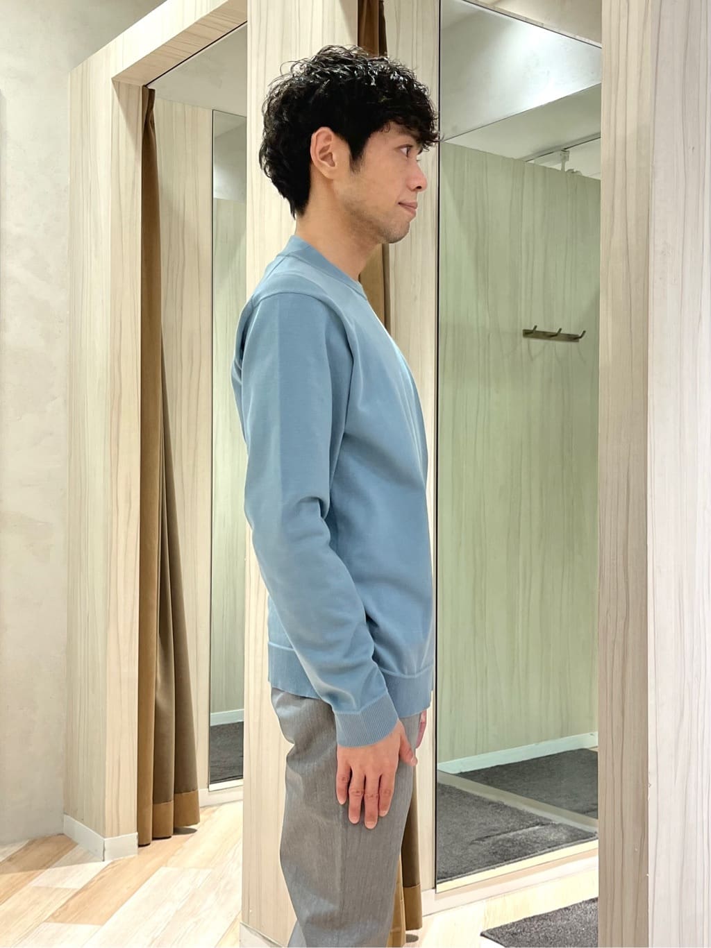 URAさんの「TAKEO KIKUCHI｜【全7サイズ&times;8色展開！】トップマルチヘリンボン パンツ」を使ったコーディネート