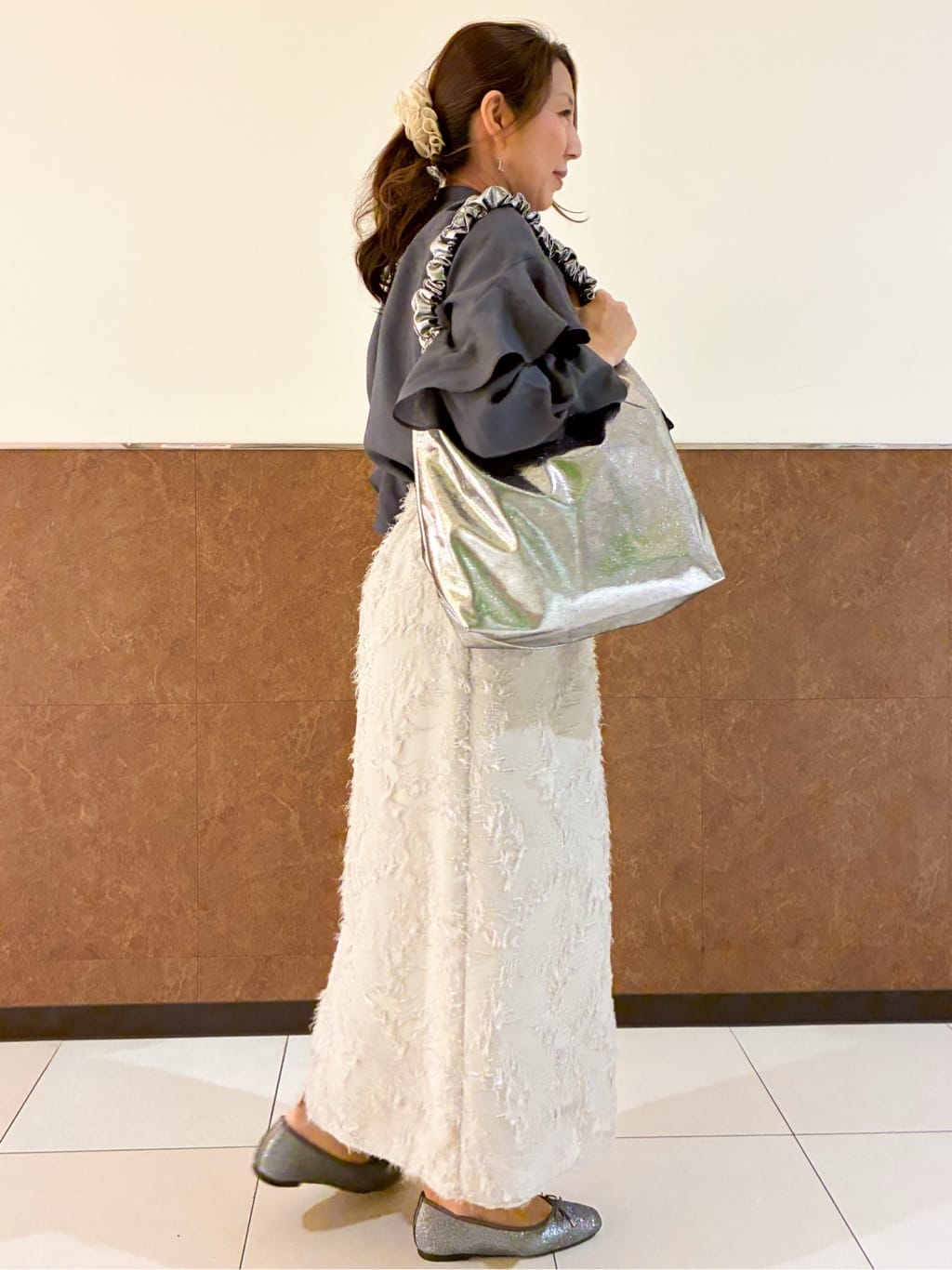 MAYUMIさんの「OPAQUE.CLIP｜◆シアーフリルブラウス【洗濯機洗い可】」を使ったコーディネート