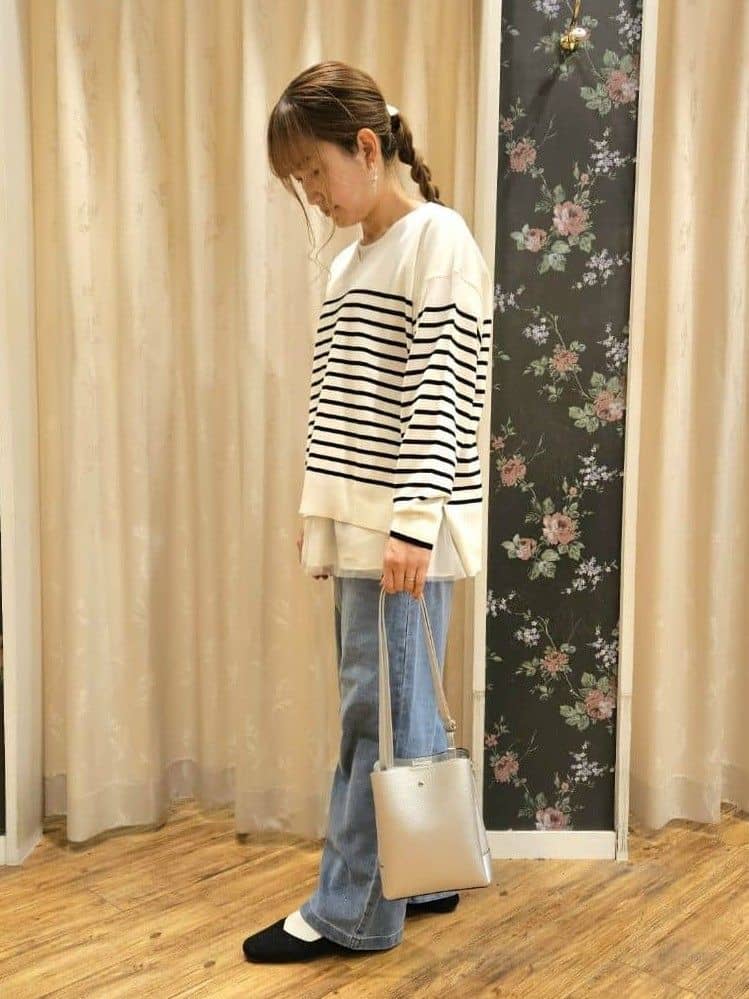 Ikumiさんの「SHOO･LA･RUE｜◆【軽量】ふわっと軽い 3層ショルダーバッグ」を使ったコーディネート