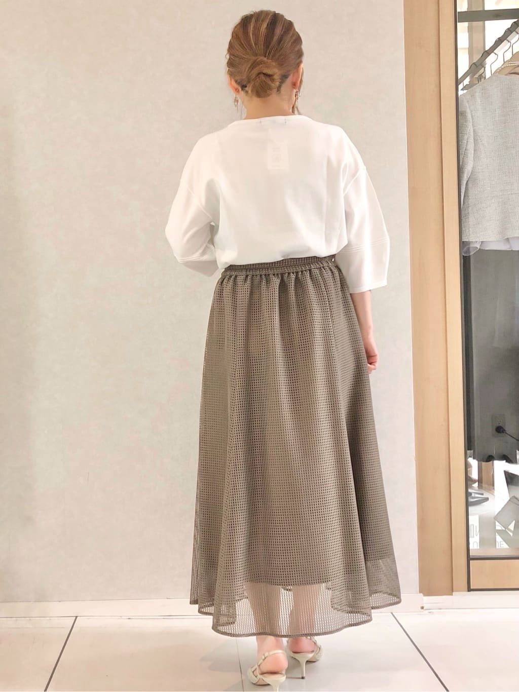 sayuさんの「UNTITLED｜◆【春の軽羽織り】ボリューム袖 ノーカラーブルゾン」を使ったコーディネート