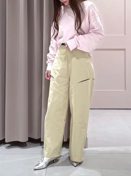 maiさんの「ESPERANZA｜バックストラップミドルヒールパンプス」を使ったコーディネート
