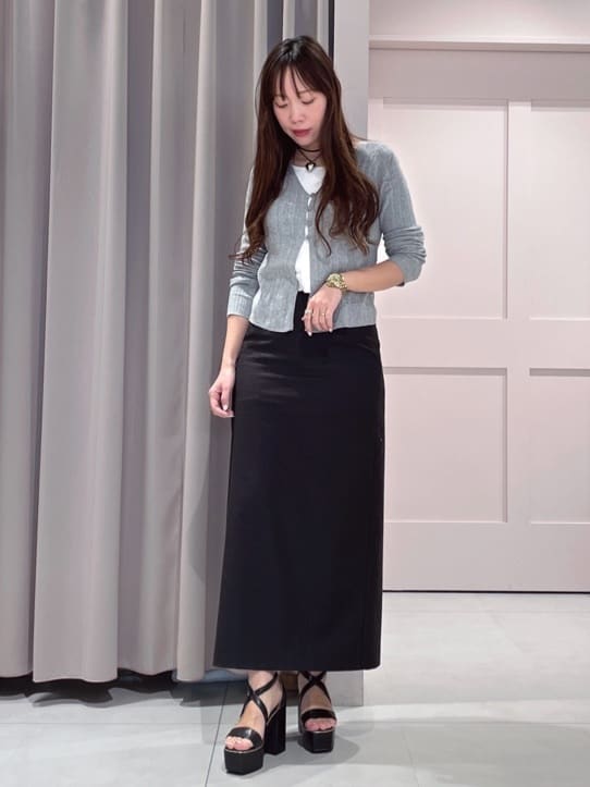 maiさんの「ESPERANZA｜【ラク盛り／サンダル】リピーター続出／脚長美脚　クロスストラップサンダル」を使ったコーディネート