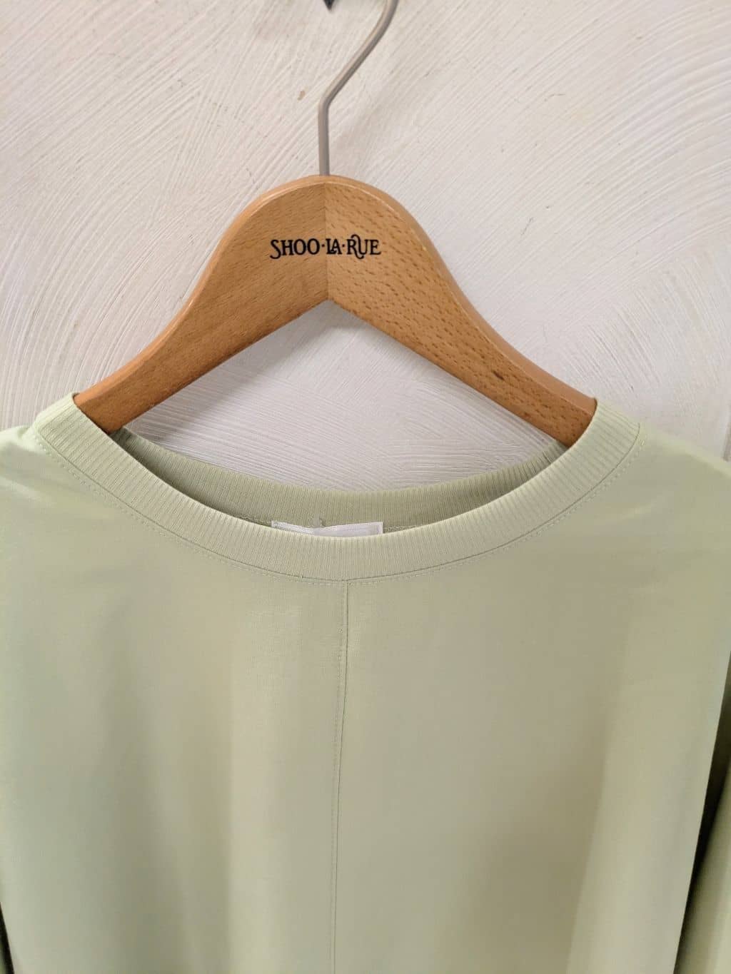 SHIORIさんの「SHOO･LA･RUE｜」を使ったコーディネート