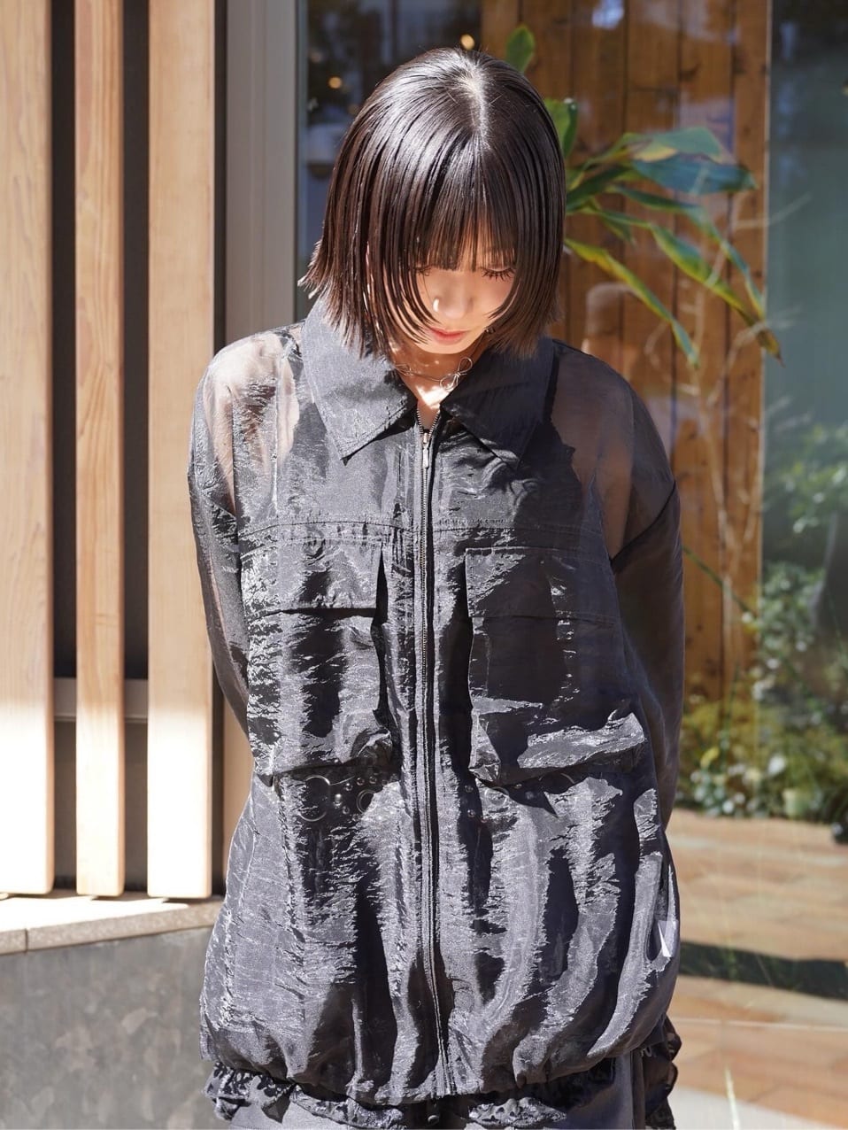 川本葵さんの「tk.TAKEO KIKUCHI｜◆シアーシャツアウター」を使ったコーディネート