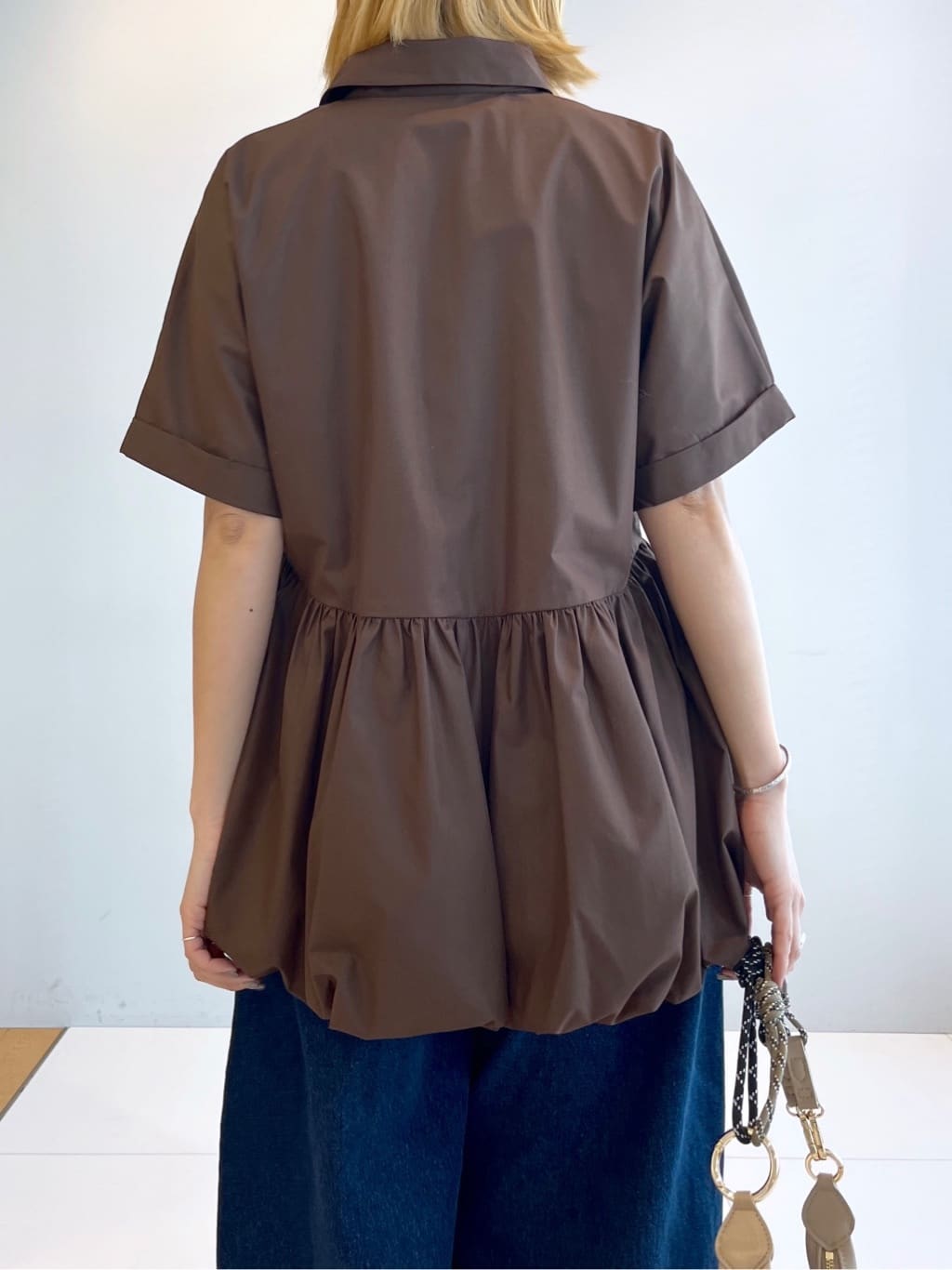 Harukaさんの「INDIVI｜ハイウエストカーブデニム」を使ったコーディネート