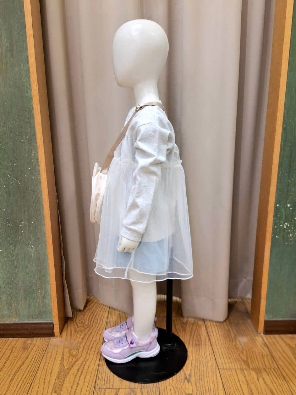 haruさんの「SHOO･LA･RUE｜◆【100-150cm/洗える/2点セット】大人顔負け ロゴロンT＋チュールキャミ」を使ったコーディネート